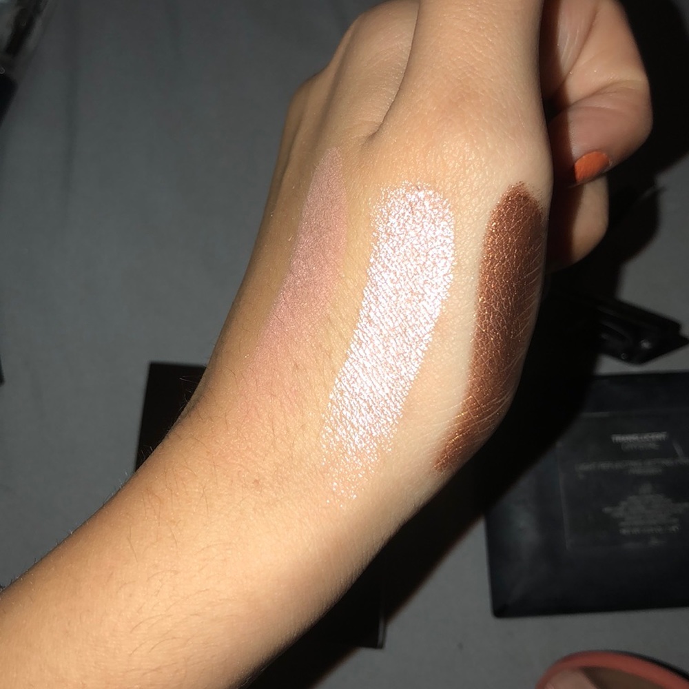 💄💄 MAKEUP BUNDLE 💋💋 - Picture 6 of 6